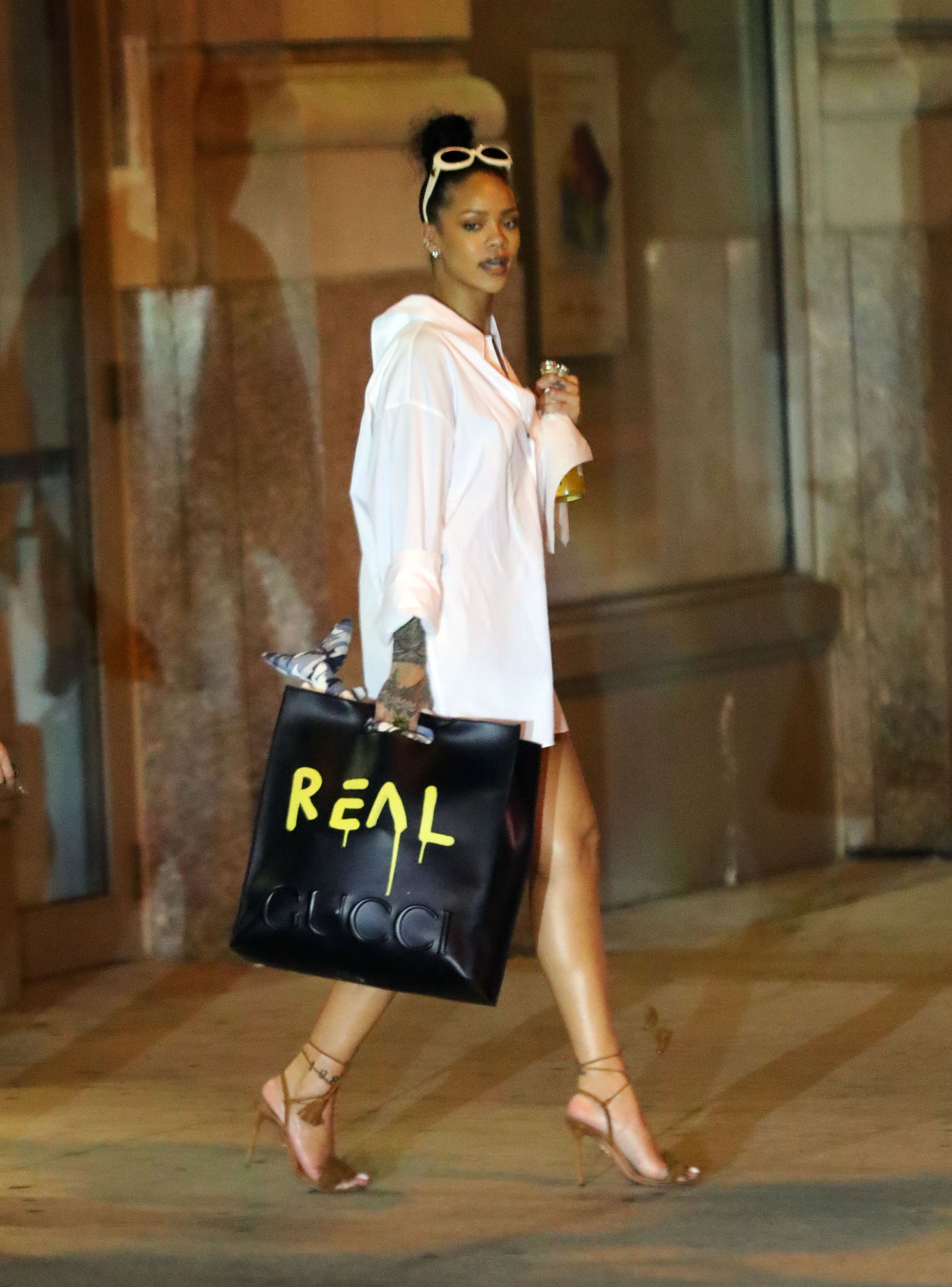Rihanna And Her Gucci Bags – Best 